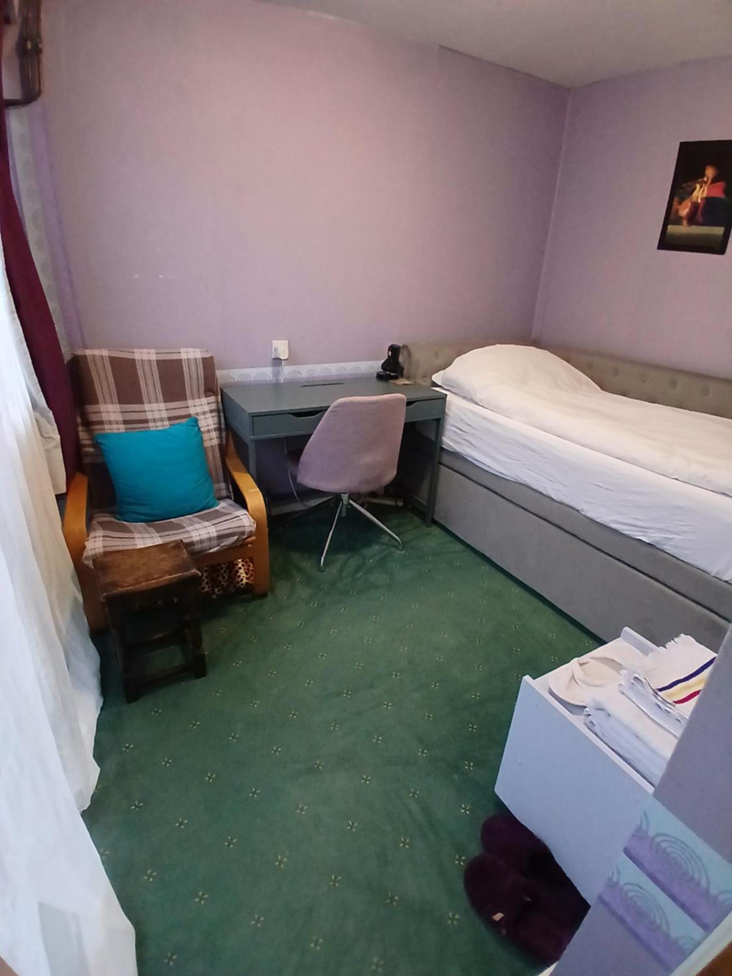 Cosy Single Room Only For Ladies In Tower Bridge Лондон Экстерьер фото